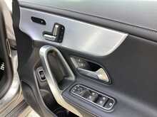 Mercedes-Benz CLA CLA180 AMG Line - U44182