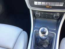 Mercedes-Benz GLA Class GLA200d SE - U44185