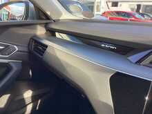 Audi e-tron Technik - U44200