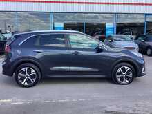 Kia Niro First Edition - U44212