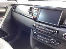 Kia Niro First Edition - U44212