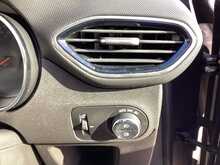 Vauxhall Crossland Turbo Ultimate - U44225