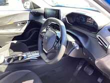 Peugeot E-2008 Active Premium + - U44230