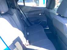 Peugeot E-2008 Active Premium + - U44230