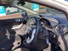 Ford Fiesta T EcoBoost Zetec White Edition - U44236