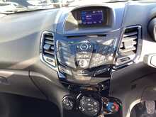 Ford Fiesta T EcoBoost Zetec White Edition - U44236