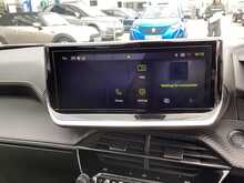 Peugeot 2008 PureTech GT - U44249