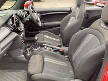 MINI Convertible Cooper Sport - U44256