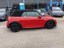 MINI Convertible Cooper Sport - U44256