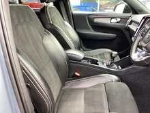 Volvo XC40 T3 R-Design Pro - U44257