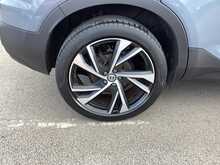 Volvo XC40 T3 R-Design Pro - U44257