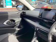 Toyota Yaris VVT-h Icon - U44263