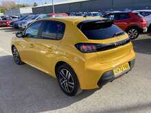 Peugeot 208 PureTech Active Premium + - U44267