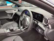 Mercedes-Benz CLA CLA180 AMG Line - U44275