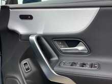 Mercedes-Benz CLA CLA180 AMG Line - U44275