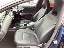 Mercedes-Benz CLA CLA180 AMG Line - U44275