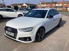 Audi A4 TFSI Black Edition - U44279