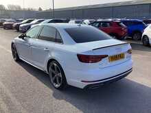 Audi A4 TFSI Black Edition - U44279