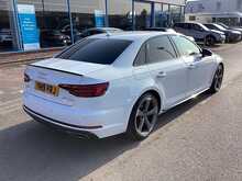 Audi A4 TFSI Black Edition - U44279