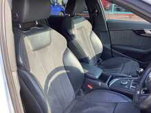 Audi A4 TFSI Black Edition - U44279