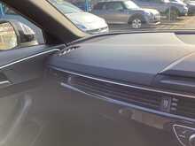 Audi A4 TFSI Black Edition - U44279