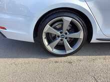 Audi A4 TFSI Black Edition - U44279