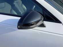 Audi A4 TFSI Black Edition - U44279