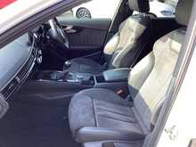 Audi A4 TFSI Black Edition - U44279