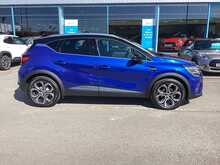 Renault Captur TCe techno - U44286