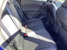 Renault Captur TCe techno - U44286