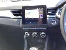 Renault Captur TCe techno - U44286