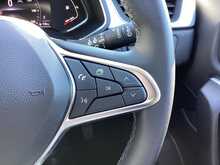 Renault Captur TCe techno - U44286