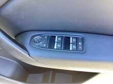 Renault Captur TCe techno - U44286