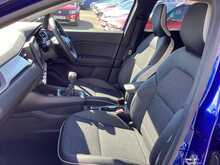 Renault Captur TCe techno - U44286