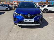 Renault Captur TCe techno - U44286
