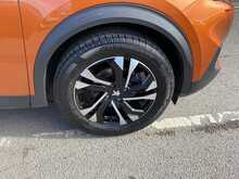 Peugeot 2008 PureTech Allure - U44295