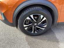Peugeot 2008 PureTech Allure - U44295