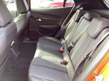 Peugeot 2008 PureTech Allure - U44295