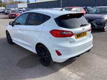 Ford Fiesta T EcoBoost ST-Line - U44313