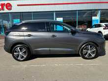Peugeot 3008 BlueHDi Allure Premium + - U44321
