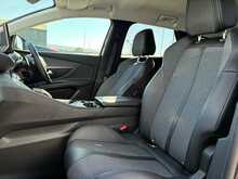 Peugeot 3008 BlueHDi Allure Premium + - U44321
