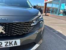 Peugeot 3008 BlueHDi Allure Premium + - U44321