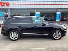 Audi Q7 TFSIe V6 S line - U44331