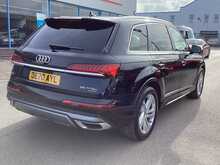 Audi Q7 TFSIe V6 S line - U44331