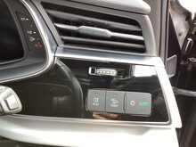 Audi Q7 TFSIe V6 S line - U44331