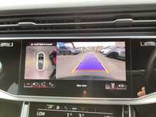 Audi Q7 TFSIe V6 S line - U44331