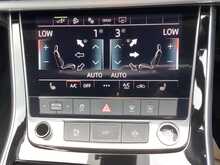 Audi Q7 TFSIe V6 S line - U44331