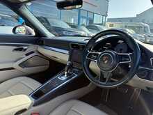 Porsche 911 T 991 Carrera S - U44342