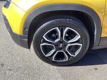 Jeep Avenger Summit - U44350