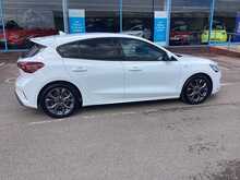 Ford Focus T EcoBoost ST-Line - U44377